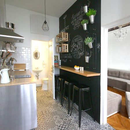 For The Bold, Chic And Open Minded Apartment Wina Bagian luar foto