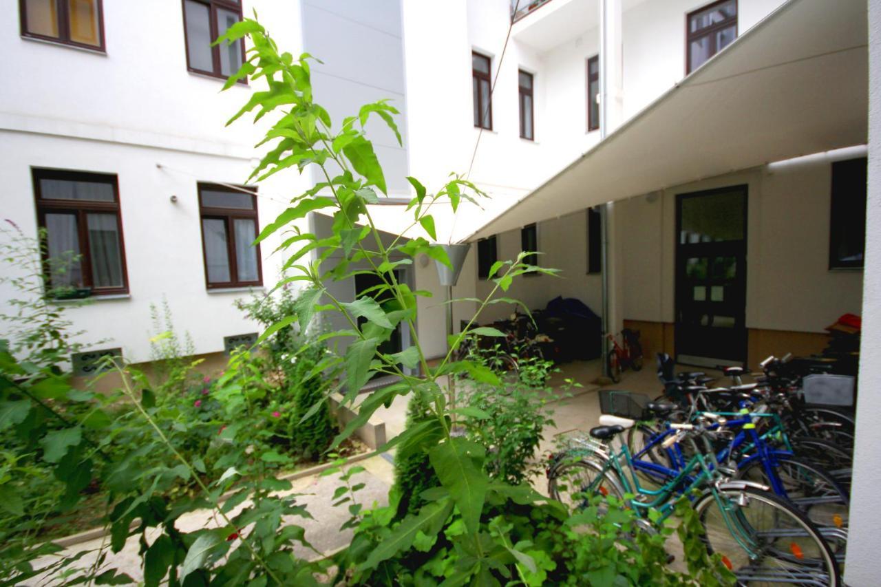 For The Bold, Chic And Open Minded Apartment Wina Bagian luar foto