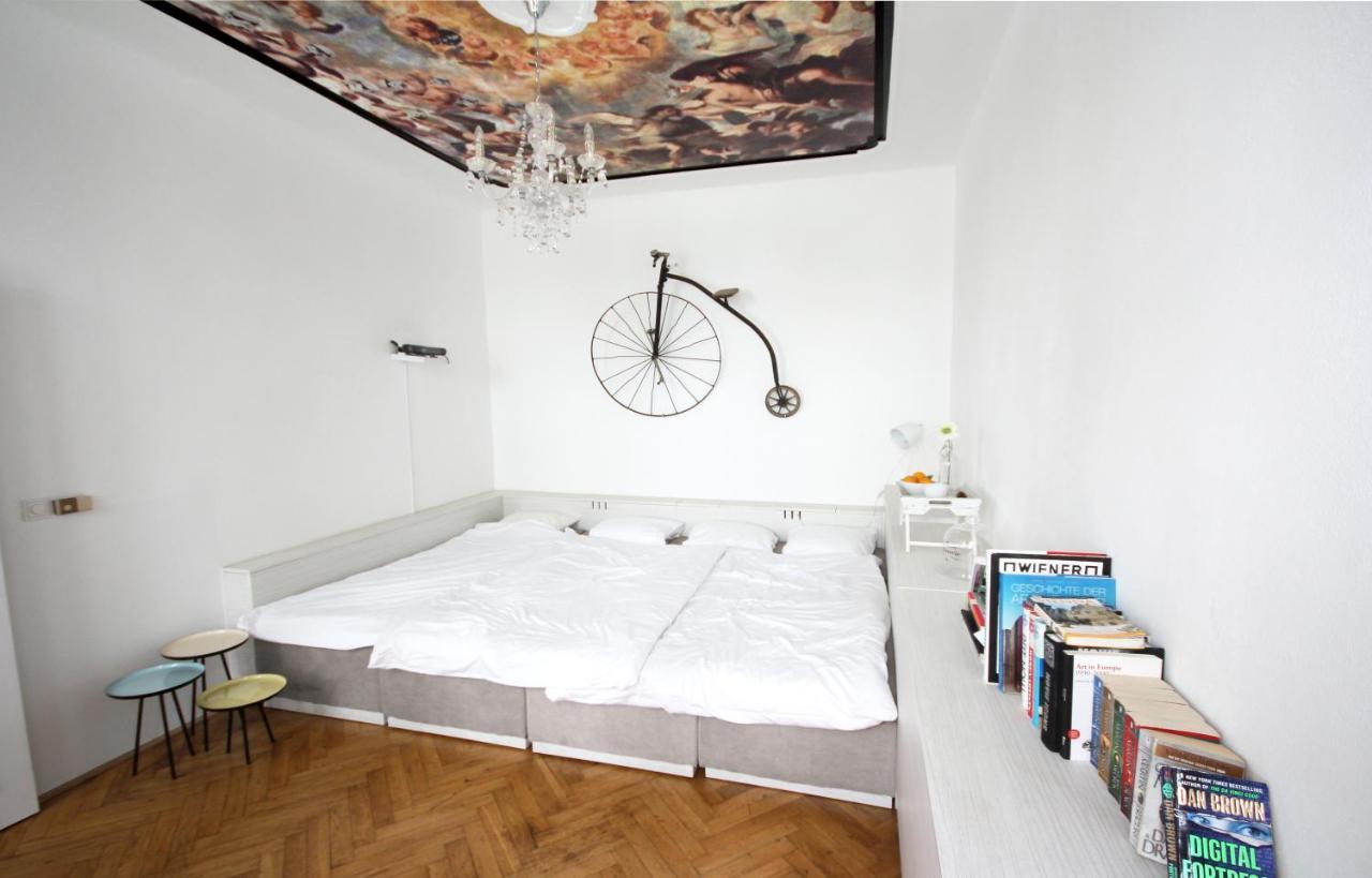 For The Bold, Chic And Open Minded Apartment Wina Bagian luar foto