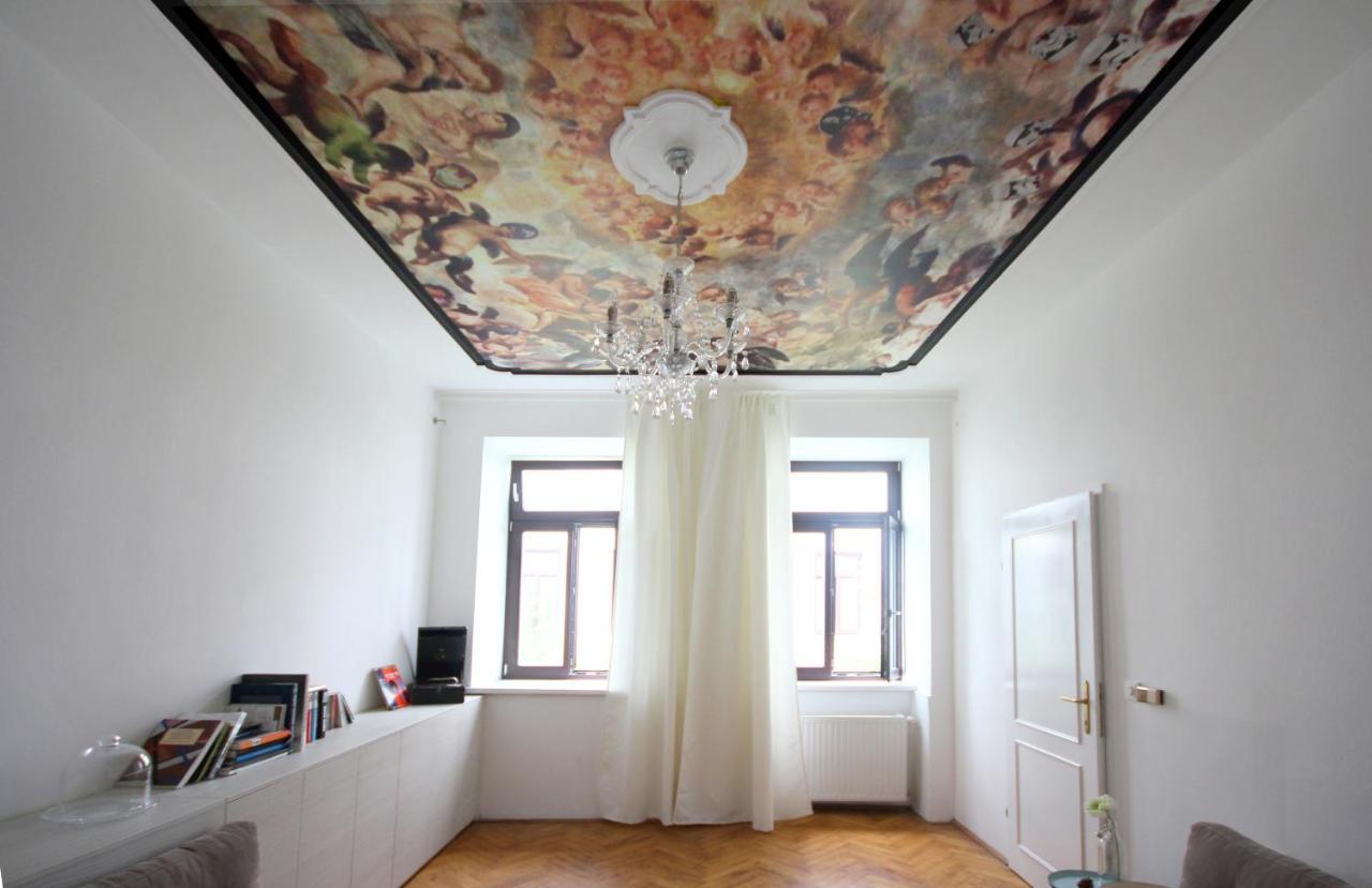 For The Bold, Chic And Open Minded Apartment Wina Bagian luar foto